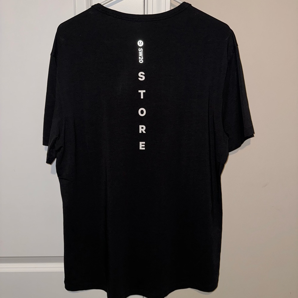 Lululemon 5 Year Basic Size Large - image 2